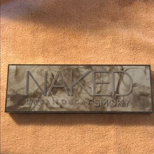 Naked Smokey Palette